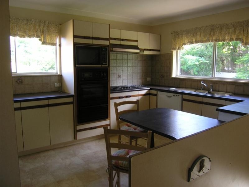 11 Bunya Park Drive, Eatons Hill QLD 4037