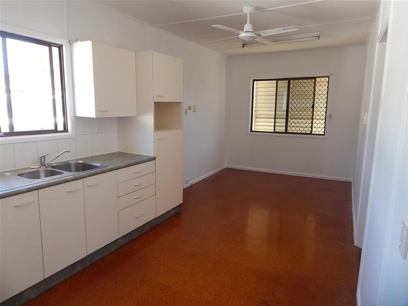 24 Pullford Street, Chermside West QLD 4032