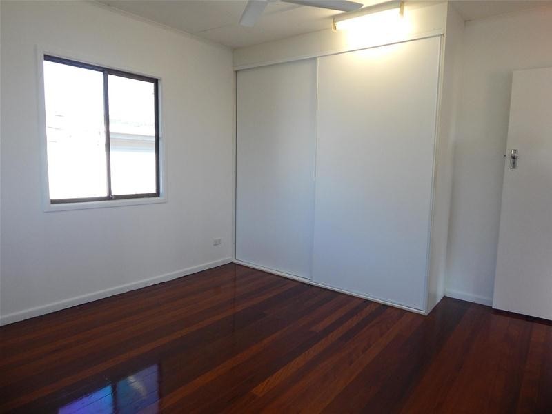 24 Pullford Street, Chermside West QLD 4032