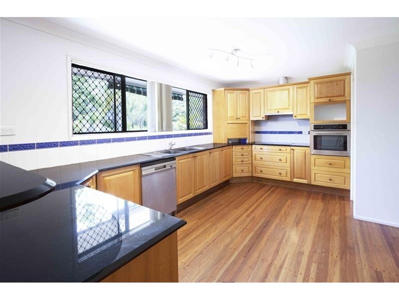 1 Coolabah Crescent, Bridgeman Downs QLD 4035