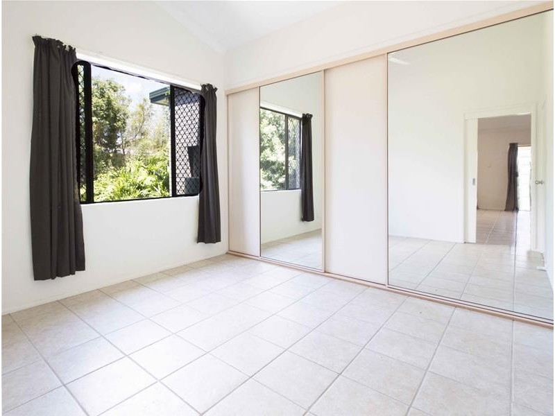 1 Coolabah Crescent, Bridgeman Downs QLD 4035