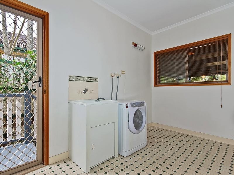 2 Mounteford Place, Albany Creek QLD 4035