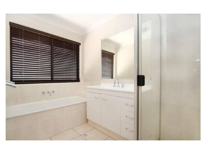 8 Schukow Court, Warner QLD 4500