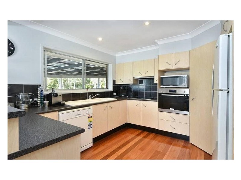 4 Strathford Avenue, Albany Creek QLD 4035