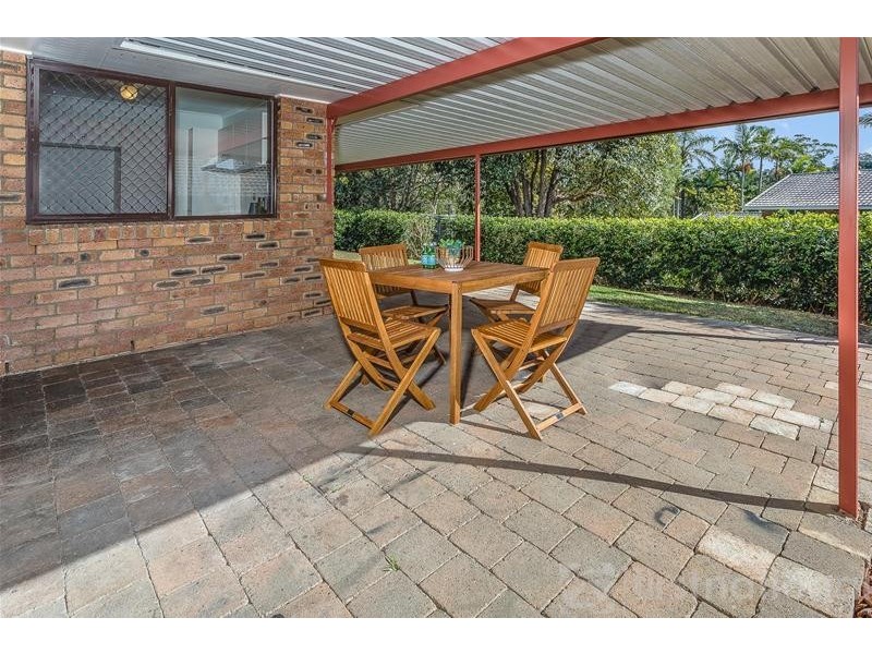 11 Flamingo Drive, Albany Creek QLD 4035