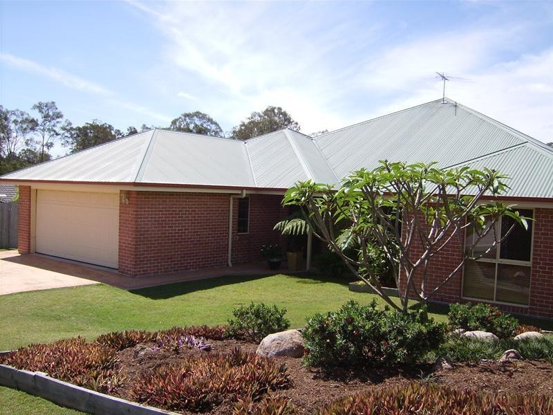 7 Pinehurst Court, Albany Creek QLD 4035