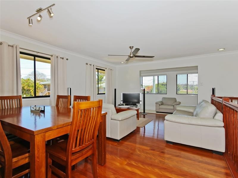 10 Essex Drive, Albany Creek QLD 4035