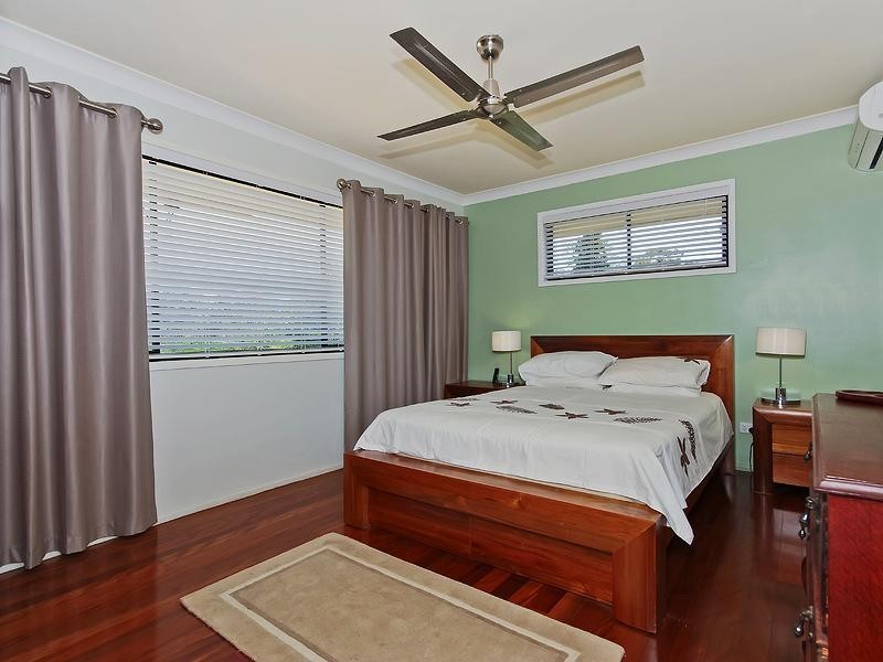 10 Essex Drive, Albany Creek QLD 4035