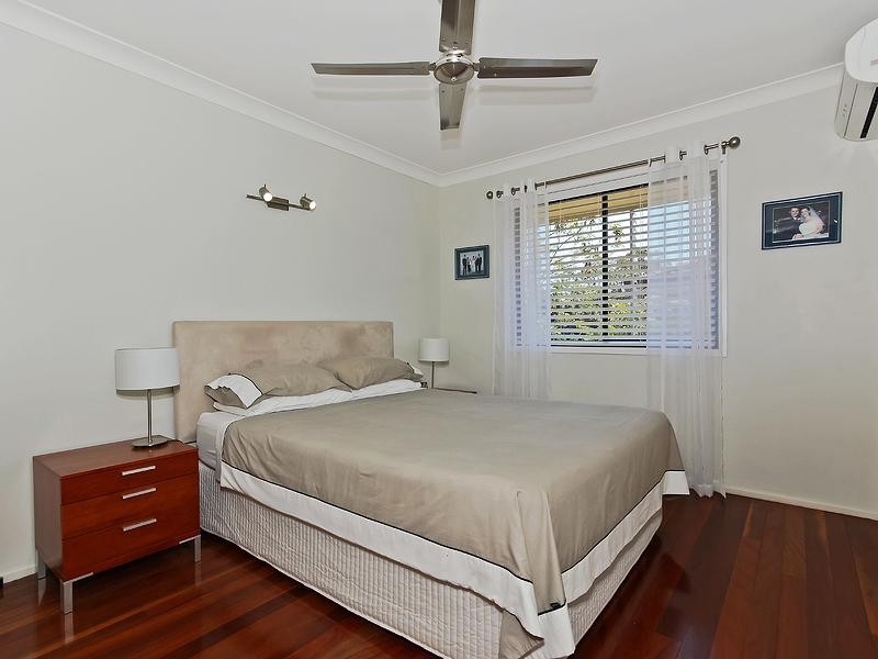 10 Essex Drive, Albany Creek QLD 4035