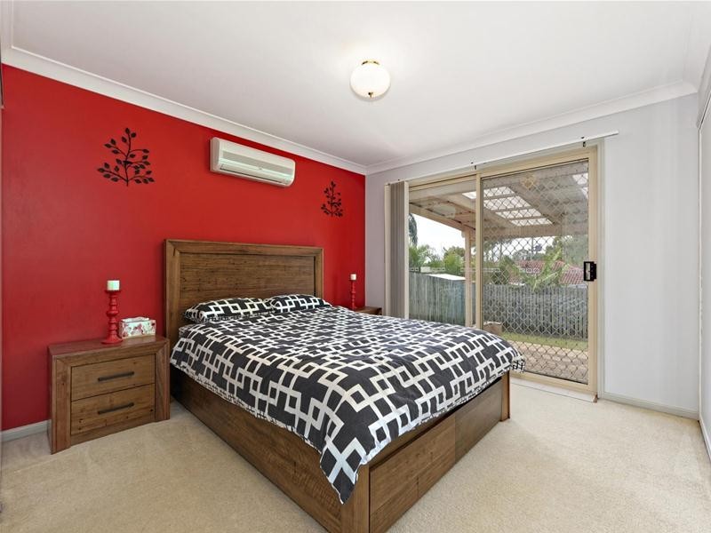 30 Mountain Blue Drive, Kallangur QLD 4503
