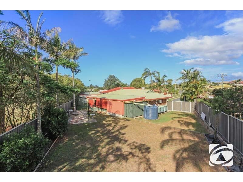 42 Willow Street, Albany Creek QLD 4035