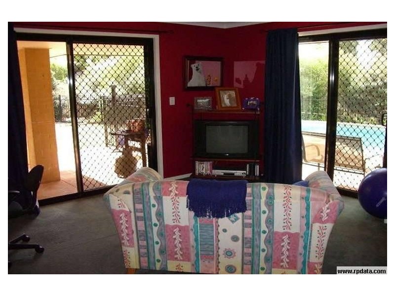 2 Major Court, Cashmere QLD 4500