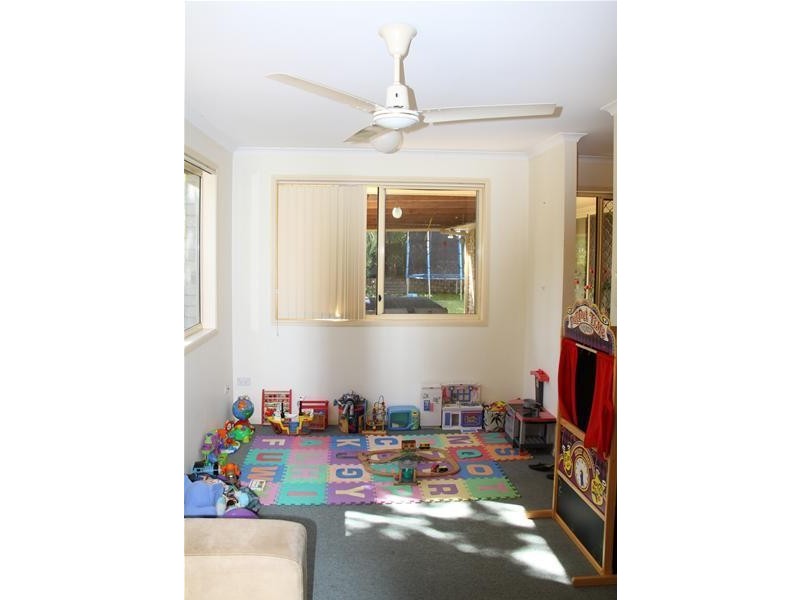 59 Saraband Drive, Eatons Hill QLD 4037