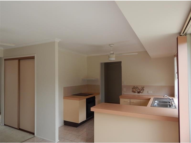 747 South Pine Road, Albany Creek QLD 4035