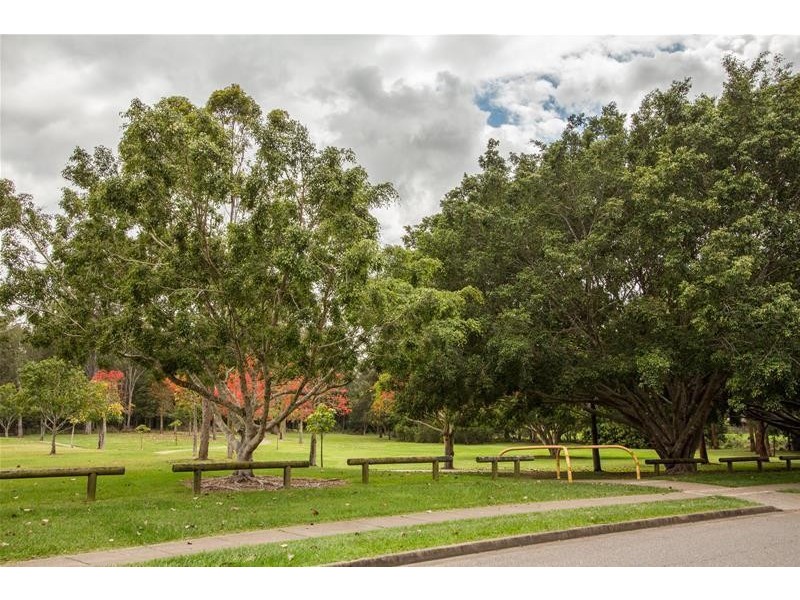 61 Wendon Way, Bridgeman Downs QLD 4035