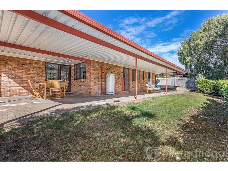 11 Flamingo Drive, Albany Creek QLD 4035