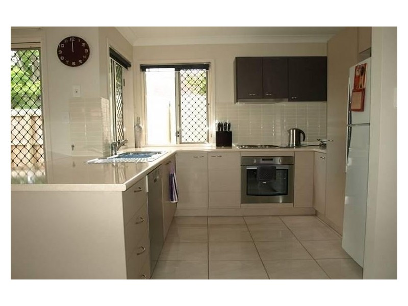 4/15 River Street, Petrie QLD 4502