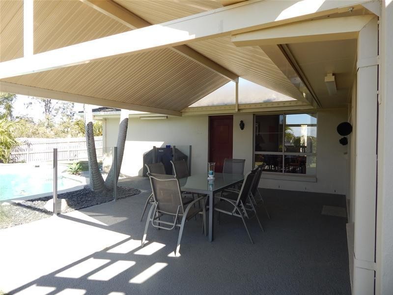 7 Atoll Crescent, Eatons Hill QLD 4037