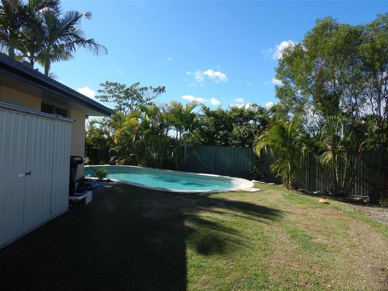 7 Atoll Crescent, Eatons Hill QLD 4037