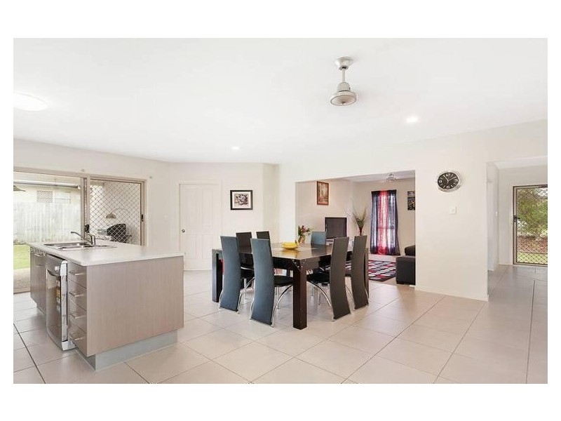 5 Silver Rock Court, Glass House Mountains QLD 4518