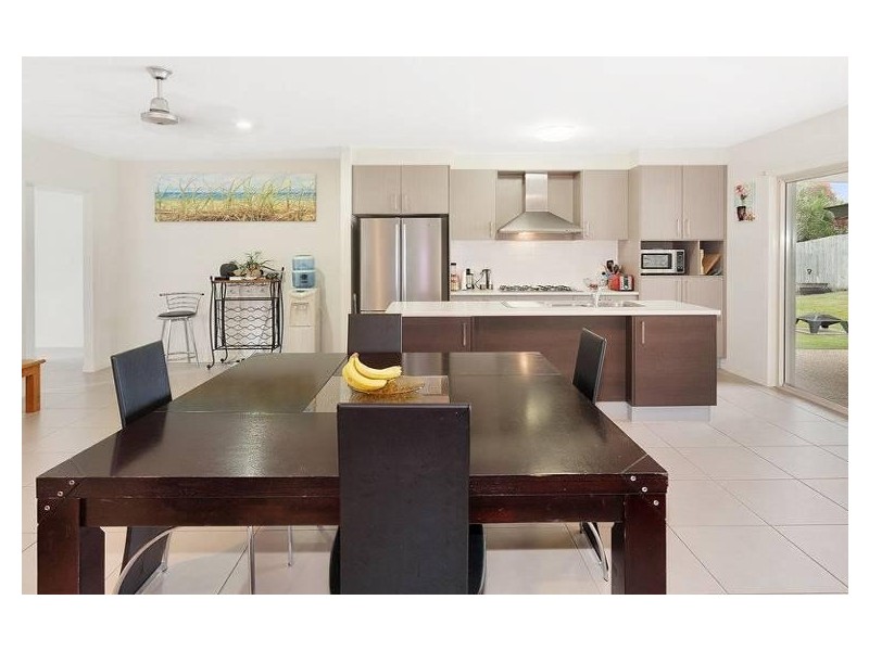 5 Silver Rock Court, Glass House Mountains QLD 4518