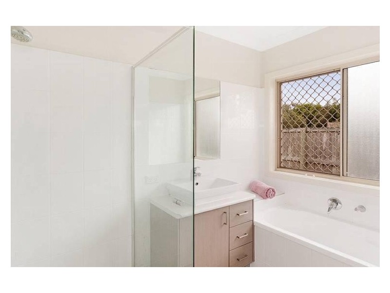 5 Silver Rock Court, Glass House Mountains QLD 4518