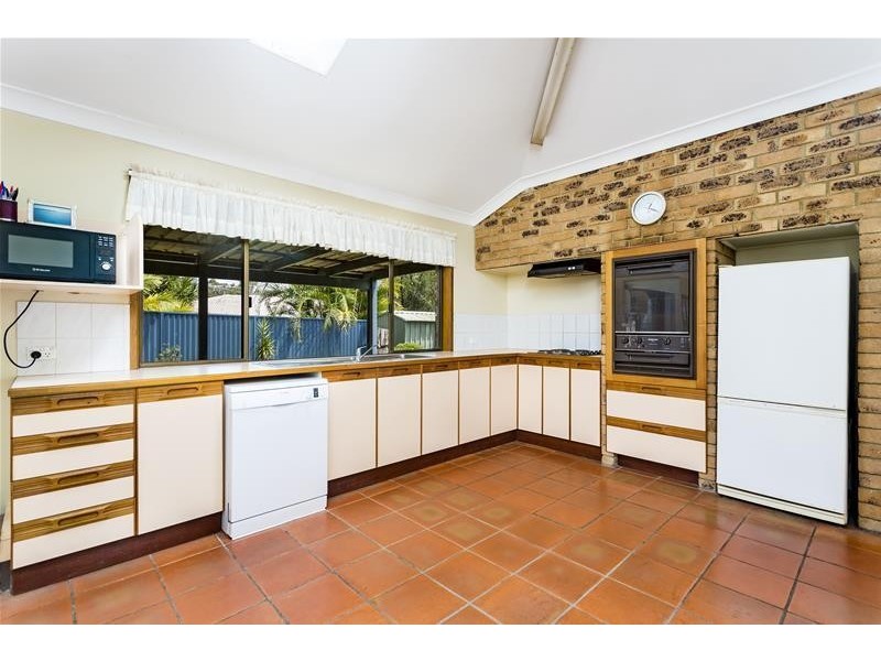 6 Flamingo Drive, Albany Creek QLD 4035