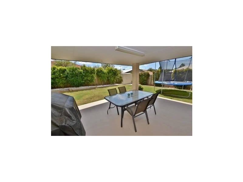 8 Silver Rock Court, Glass House Mountains QLD 4518