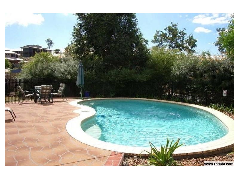 2 Major Court, Cashmere QLD 4500
