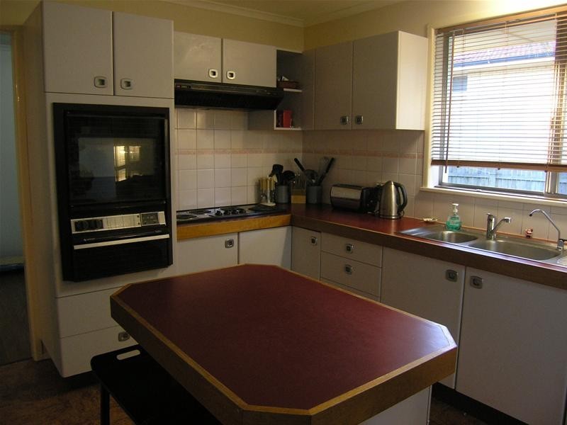 8 Seligan  Street, Albany Creek QLD 4035