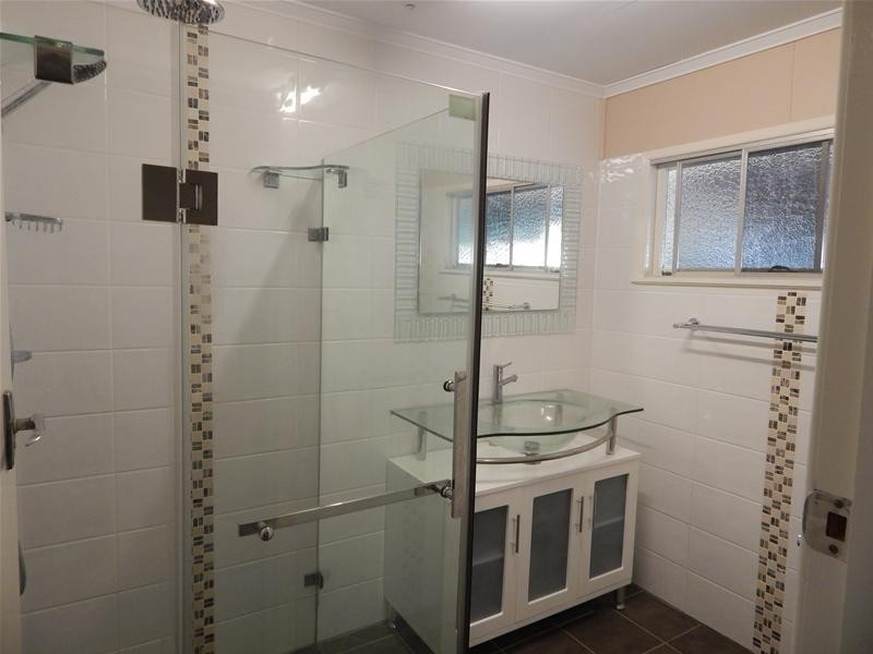 10 Bateman  Street, Strathpine QLD 4500