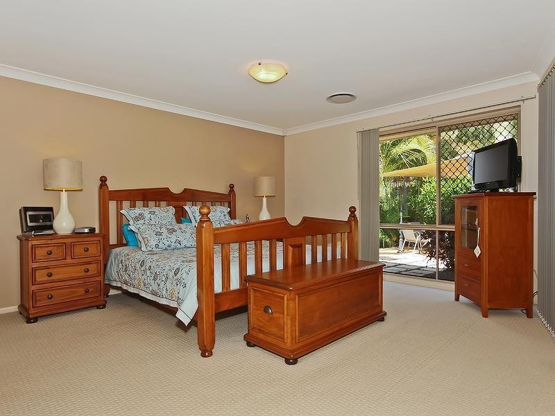 17 Cabarita Crescent, Eatons Hill QLD 4037