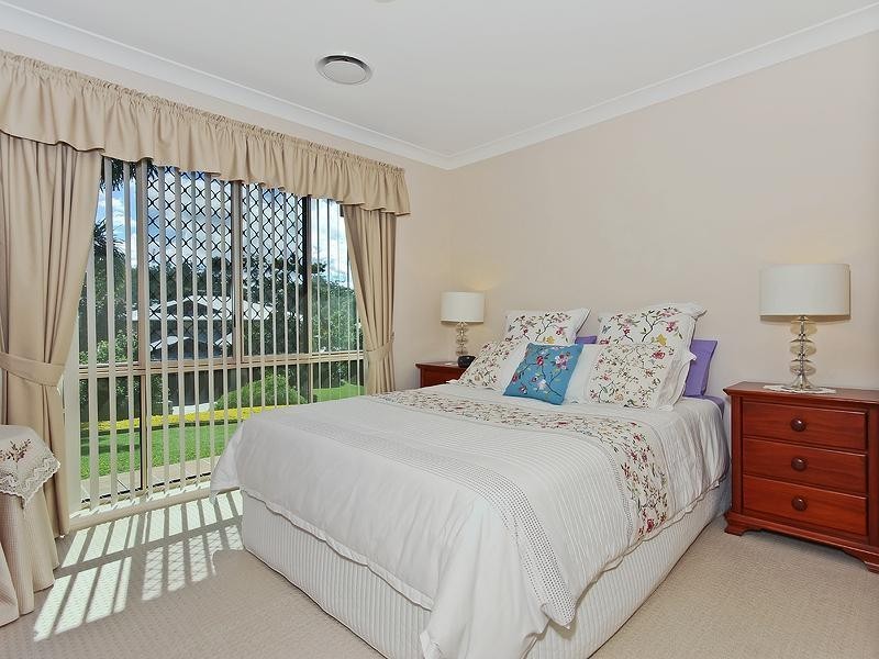 17 Cabarita Crescent, Eatons Hill QLD 4037