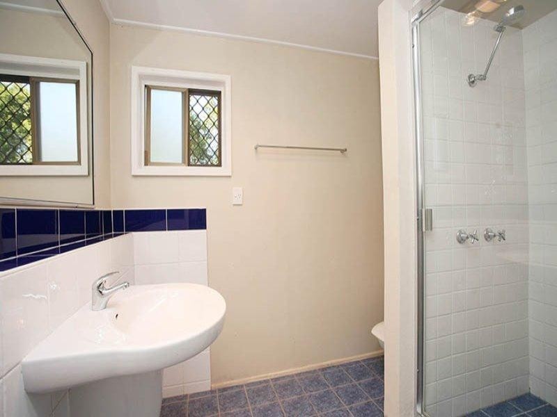 1B Coolabah Crescent, Bridgeman Downs QLD 4035