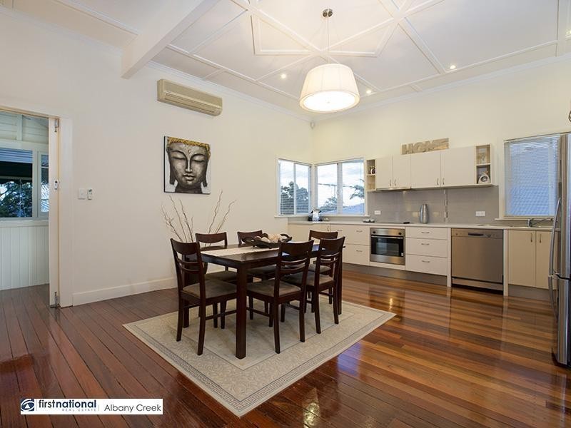 16 Centre Street, Aspley QLD 4034