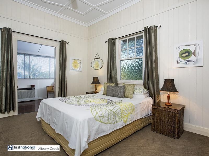 16 Centre Street, Aspley QLD 4034