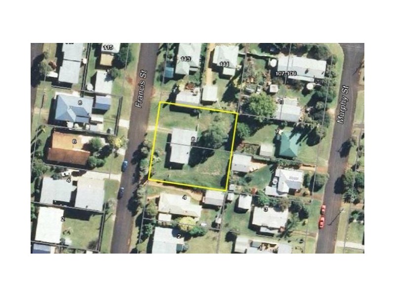 8 Francis Street, Kingaroy QLD 4610