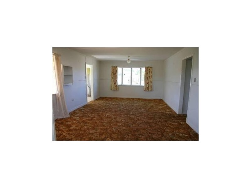 8 Francis Street, Kingaroy QLD 4610