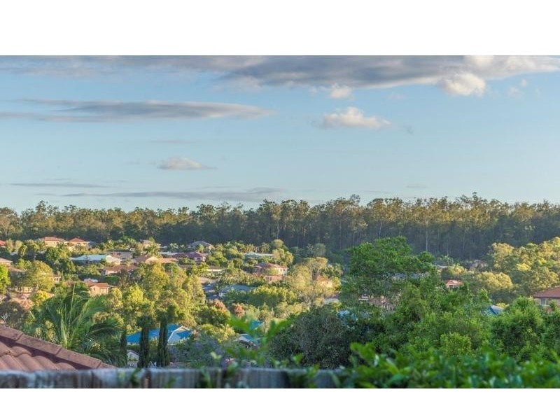 49 Lancewood Drive, Albany Creek QLD 4035