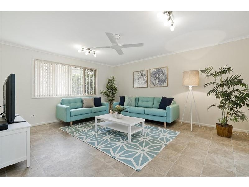 42 Daniel Drive, Albany Creek QLD 4035