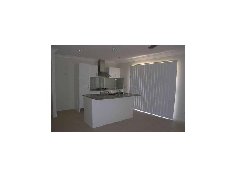 2/7 Hellcat Circuit, Bray Park QLD 4500