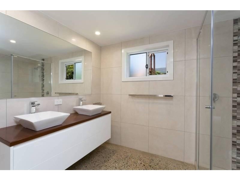 15 Cuthbert Street, Albany Creek QLD 4035