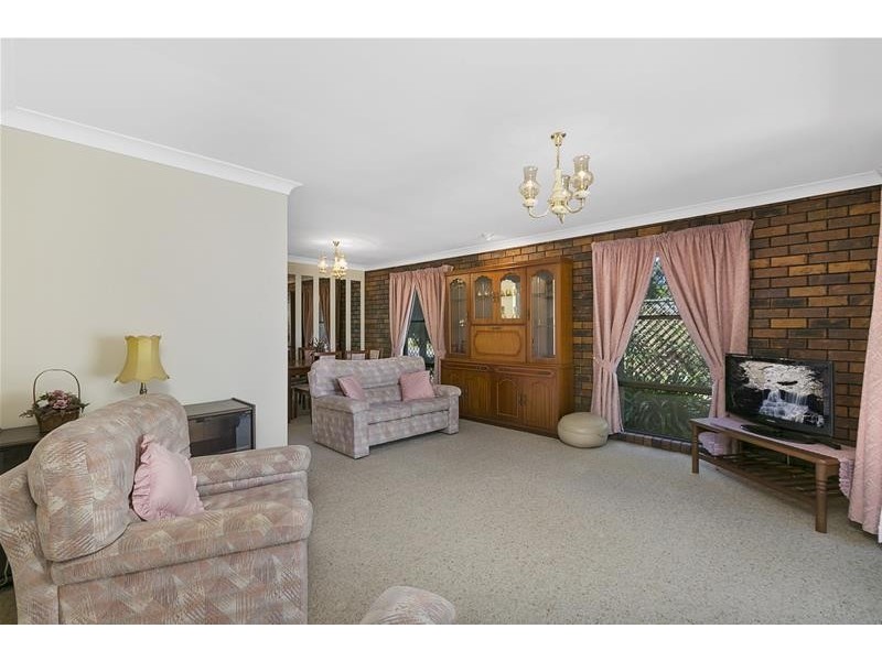 1 Daniel Drive, Albany Creek QLD 4035