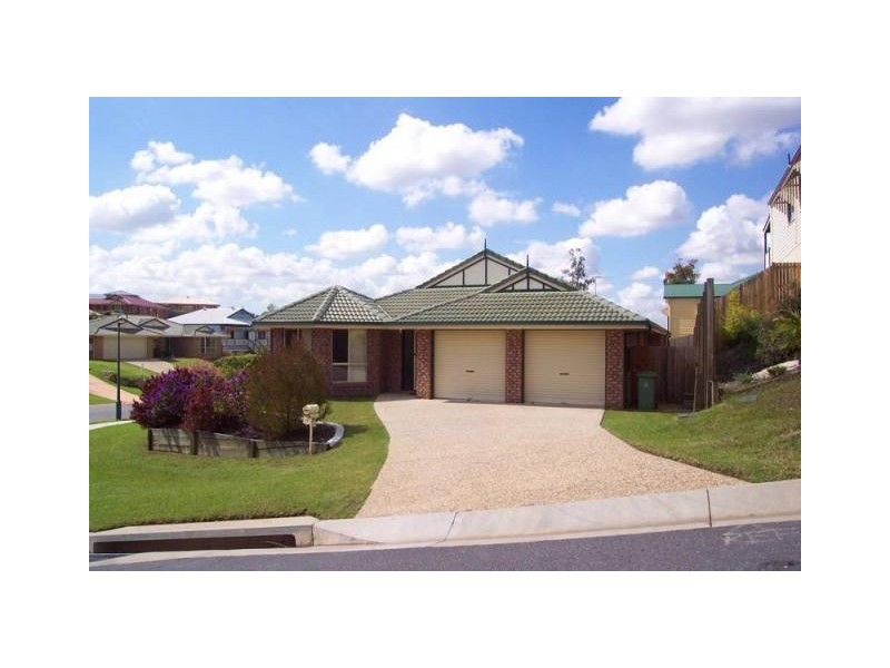 17 Granada Drive, Eatons Hill QLD 4037