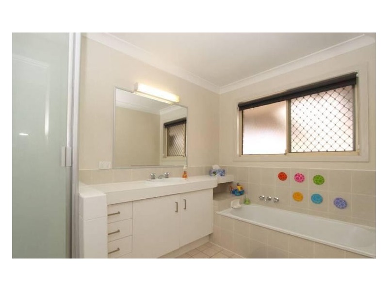 32 Thiess Drive, Albany Creek QLD 4035