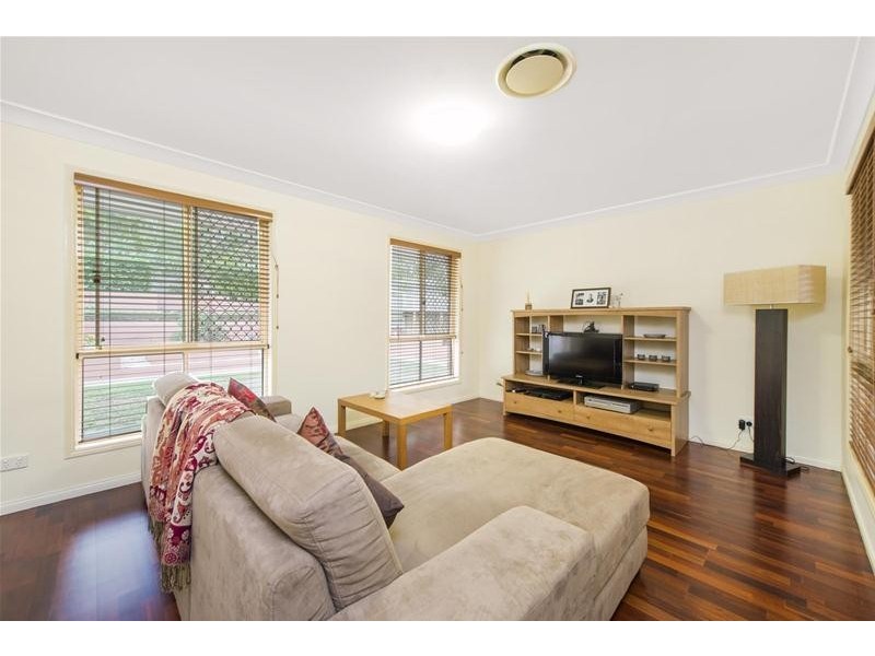 7 Jonquil Court, Albany Creek QLD 4035