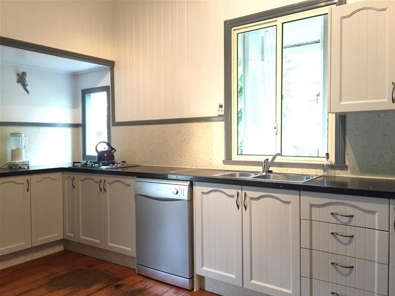 252 Eatons Crossing Road, Warner QLD 4500