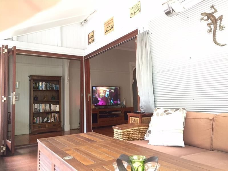 252 Eatons Crossing Road, Warner QLD 4500