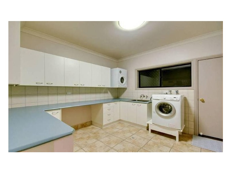 26 Yarraman Street, Arana Hills QLD 4054