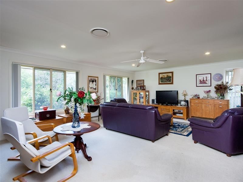 5 Brian Morrison Drive, Albany Creek QLD 4035